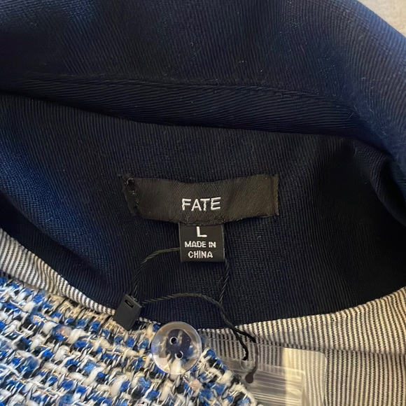 Fate blazer size large - Picture 2 of 7